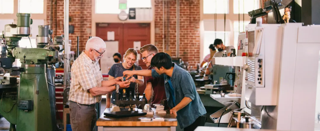 以实践塑造未来——斯坦福大学产品实现实验室手脑并用缔造奇迹